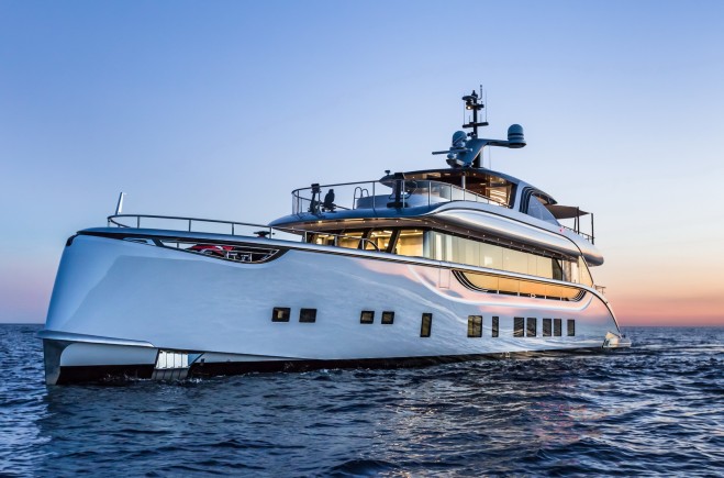 Моторная яхта SPRING | Dynamiq Shipyard