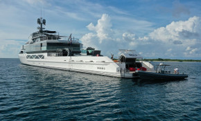 Моторная яхта BOLD