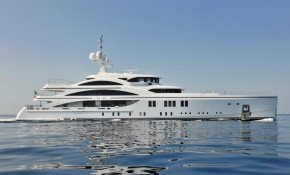 Моторная яхта Soundwave