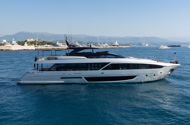 Моторная яхта Bella Donna | Riva