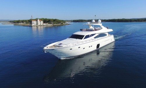 Моторная яхта ASTARTE от верфи Ferretti 830 HT– продана