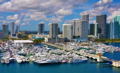 Bluewater Yachting примет участие в яхт-шоу в Майами.