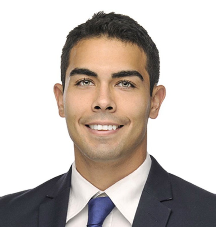 Mateo Betancurth | Charter & Sales Assistant
